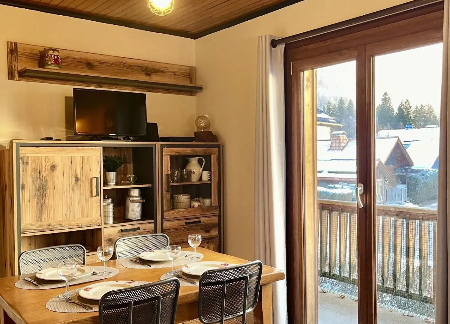 Le Chaney - T2 Dans Chalet - Massif Du Mont-Blanc Chamonix 0*,